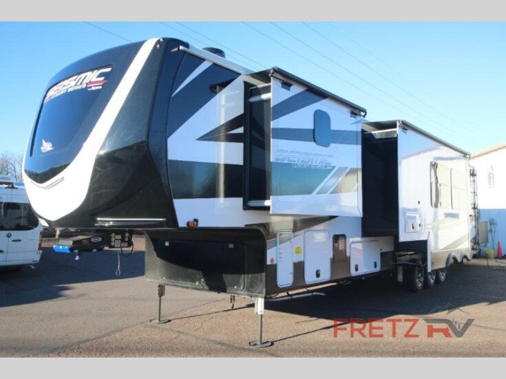Thumbnail Photo undefined for New 2023 JAYCO Seismic